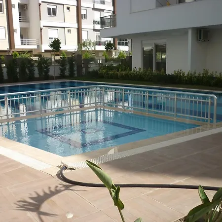 Aqua Homes Apartment *